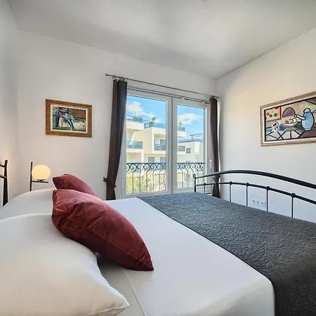 Apartman Onnela - Garden & Pool