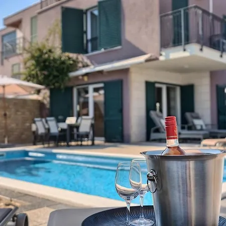 Apartman Onnela - Garden & Pool Trogir