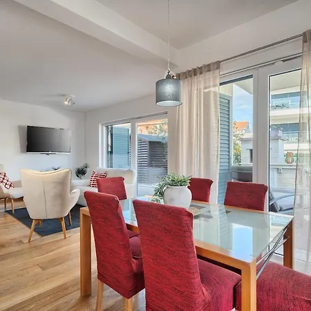 Onnela - Garden & Pool Apartman *