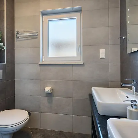 Onnela - Garden & Pool * Trogir